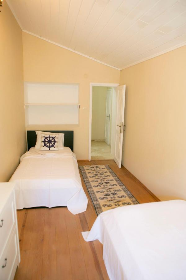 Annemin Harabesi Otel Çeşme Buitenkant foto