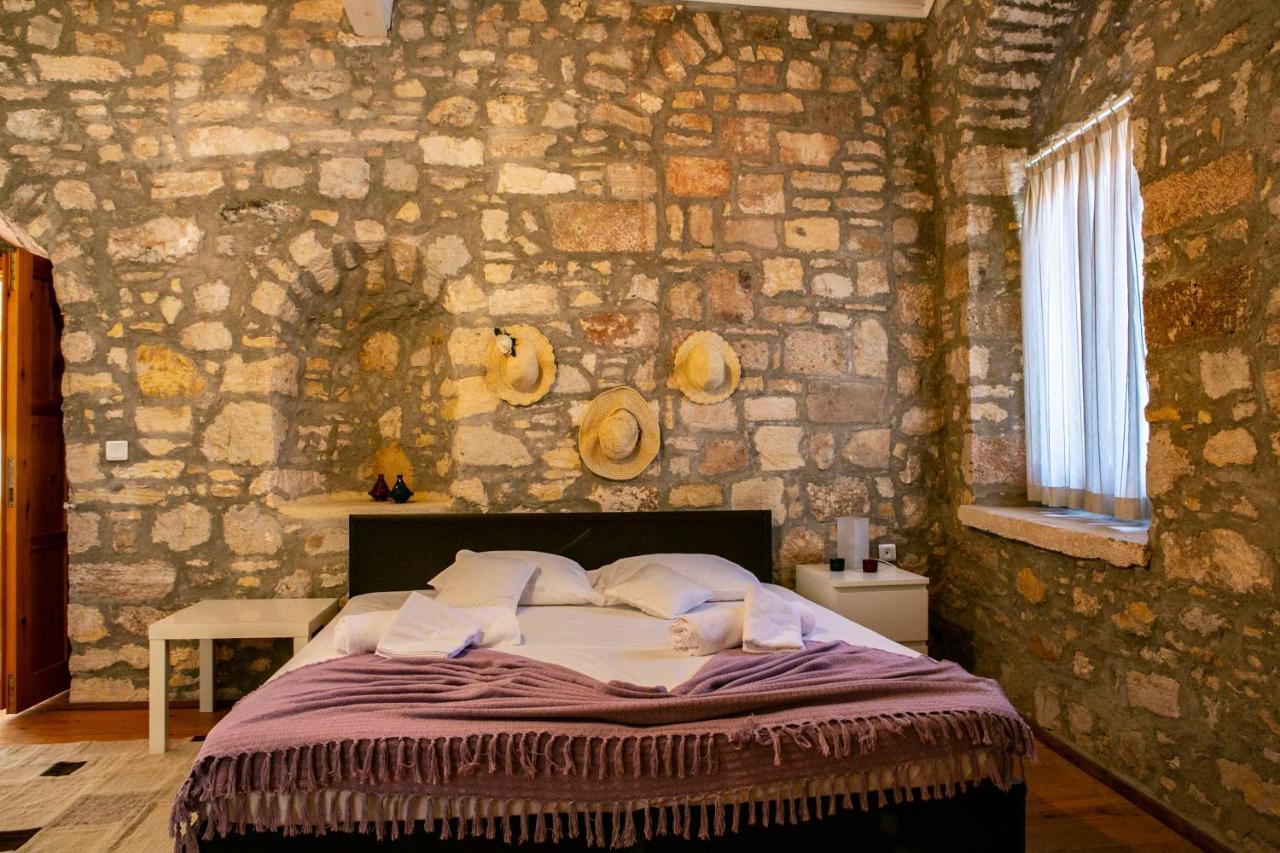 Annemin Harabesi Otel Çeşme Buitenkant foto