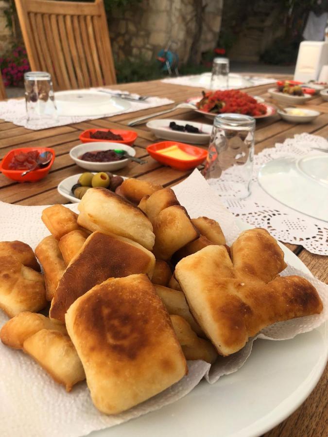 Annemin Harabesi Otel Çeşme Buitenkant foto