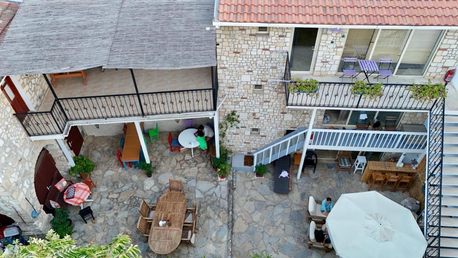 Annemin Harabesi Otel Çeşme Buitenkant foto