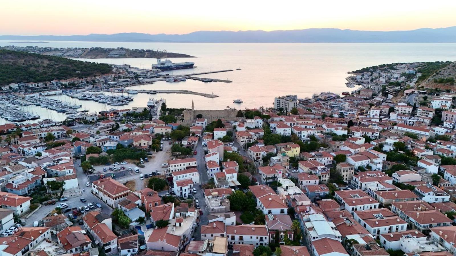 Annemin Harabesi Otel Çeşme Buitenkant foto